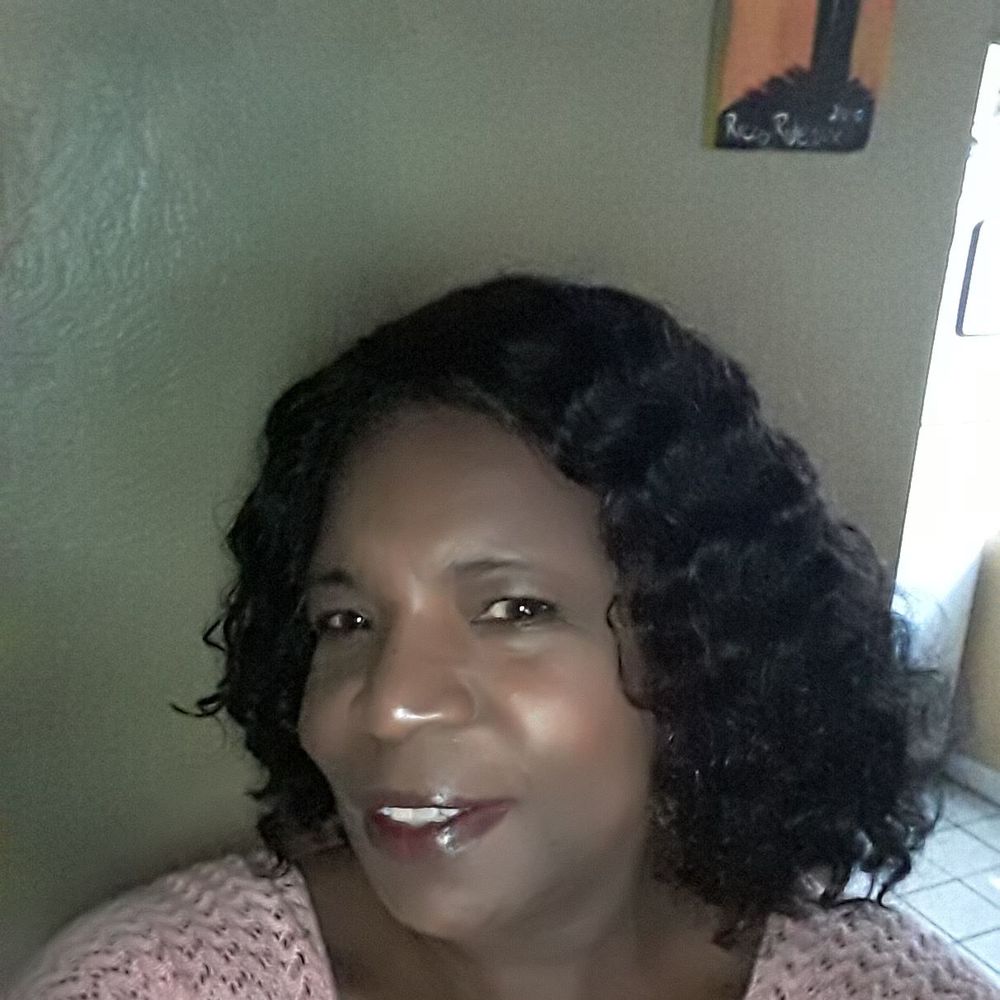 Meet your Posher, Lizzie